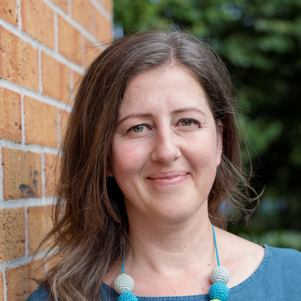 Professional photo of Eszter Kelemen